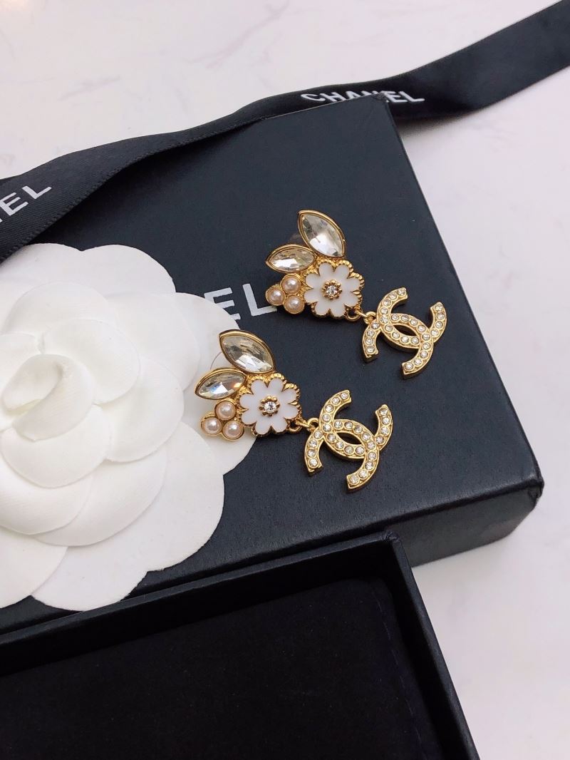 Ch**el earrings